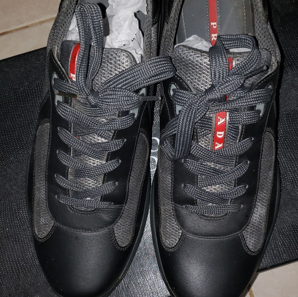 Sneakers